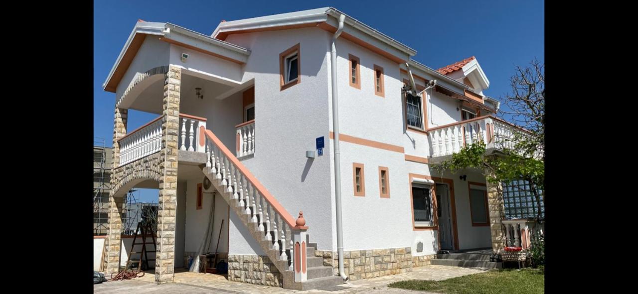נין Apartments Galic מראה חיצוני תמונה