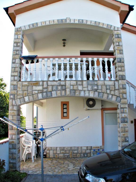 נין Apartments Galic מראה חיצוני תמונה