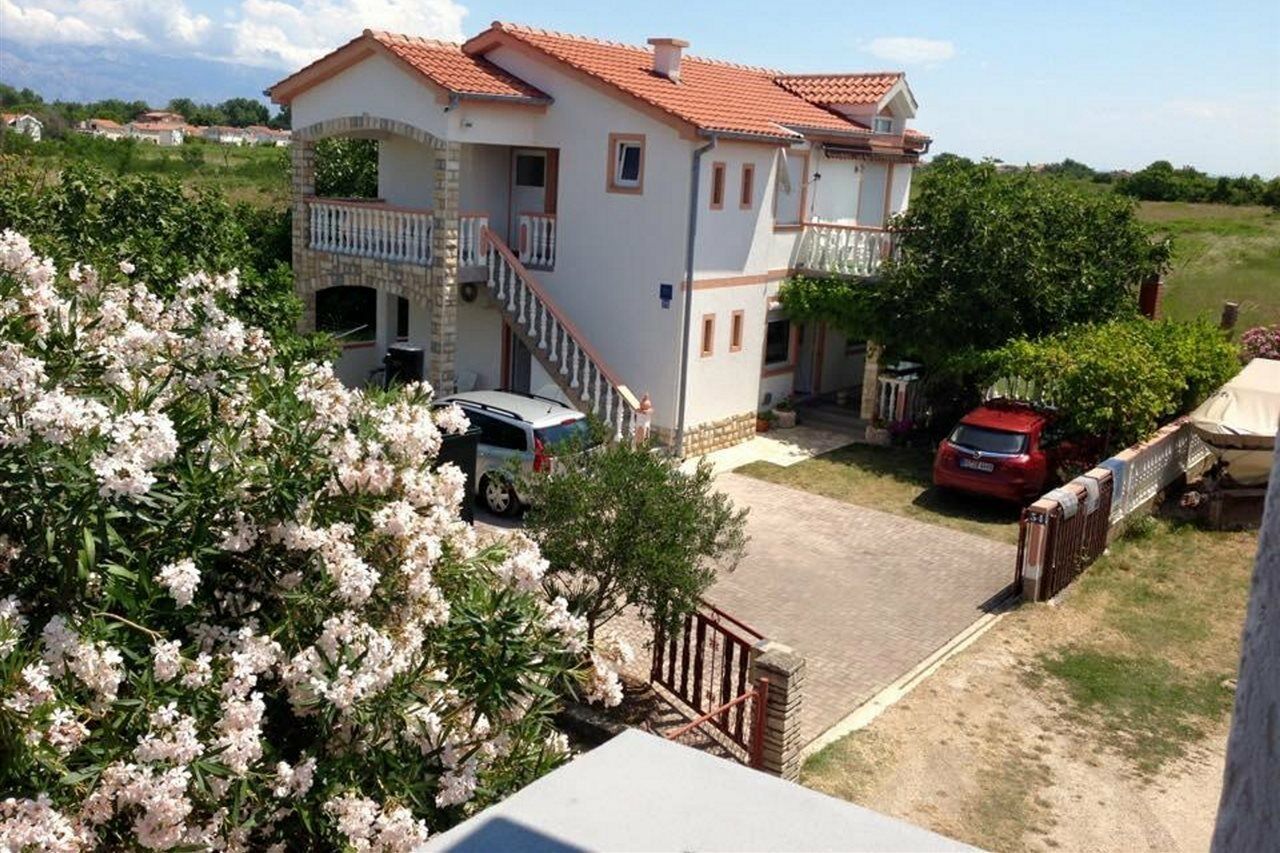 נין Apartments Galic מראה חיצוני תמונה